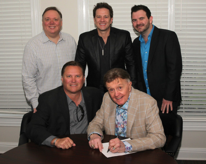 Bill Anderson Signs With The Kinkead Entertainment Agency For Booking Representation